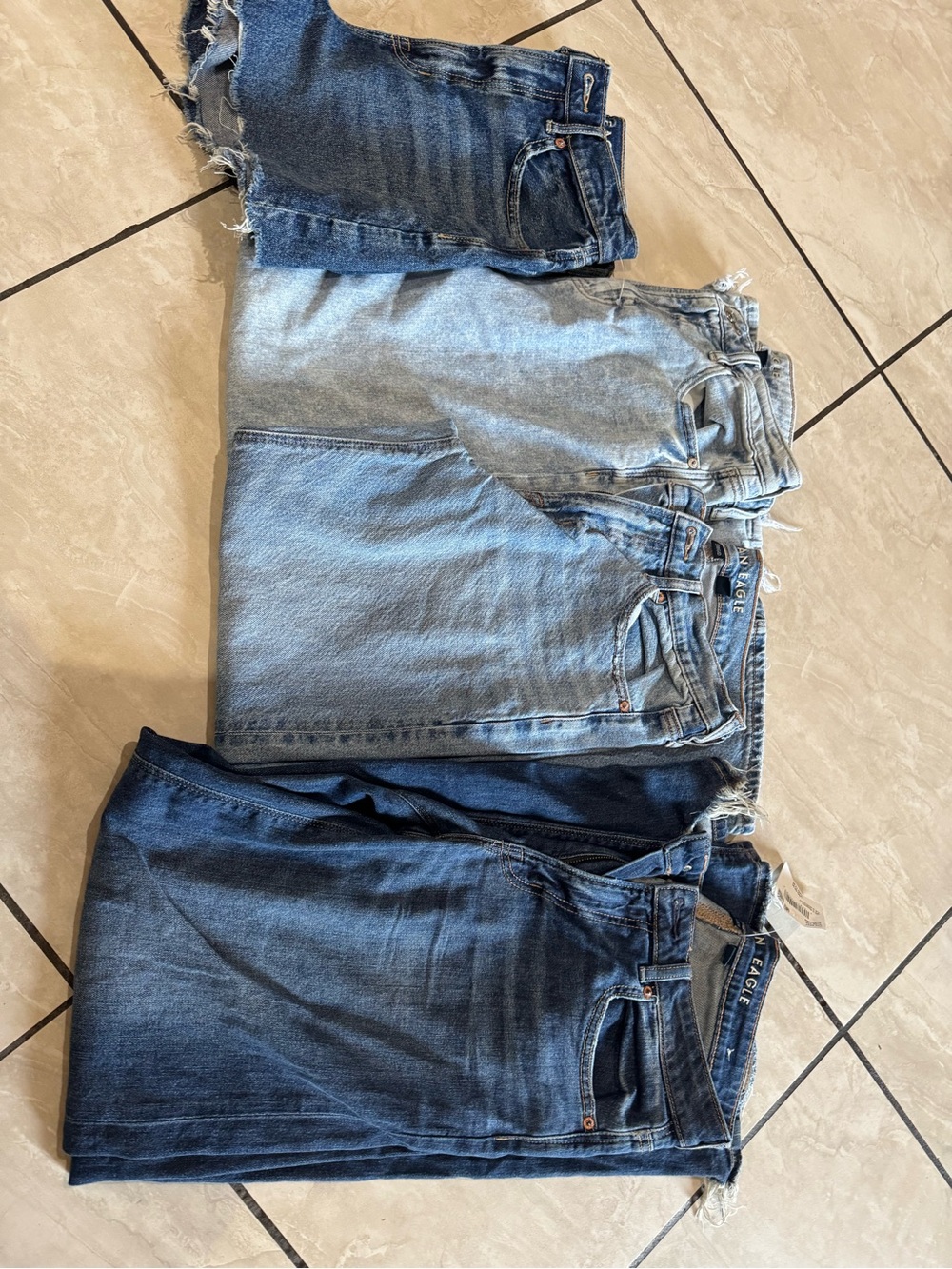 American Eagle  Woman Denim Jeans - Light & Dark Blue 4 Piece Bundle Size 2